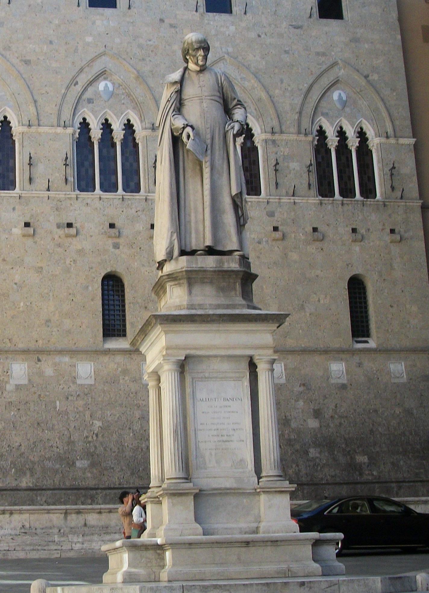 Statue in Siena Pics4Learning