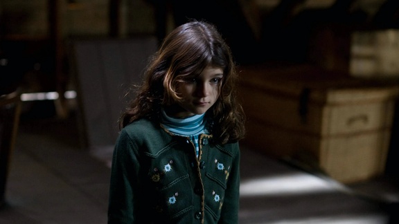 30+ Amanda Crew Haunting In Connecticut Images Bassa Gallery