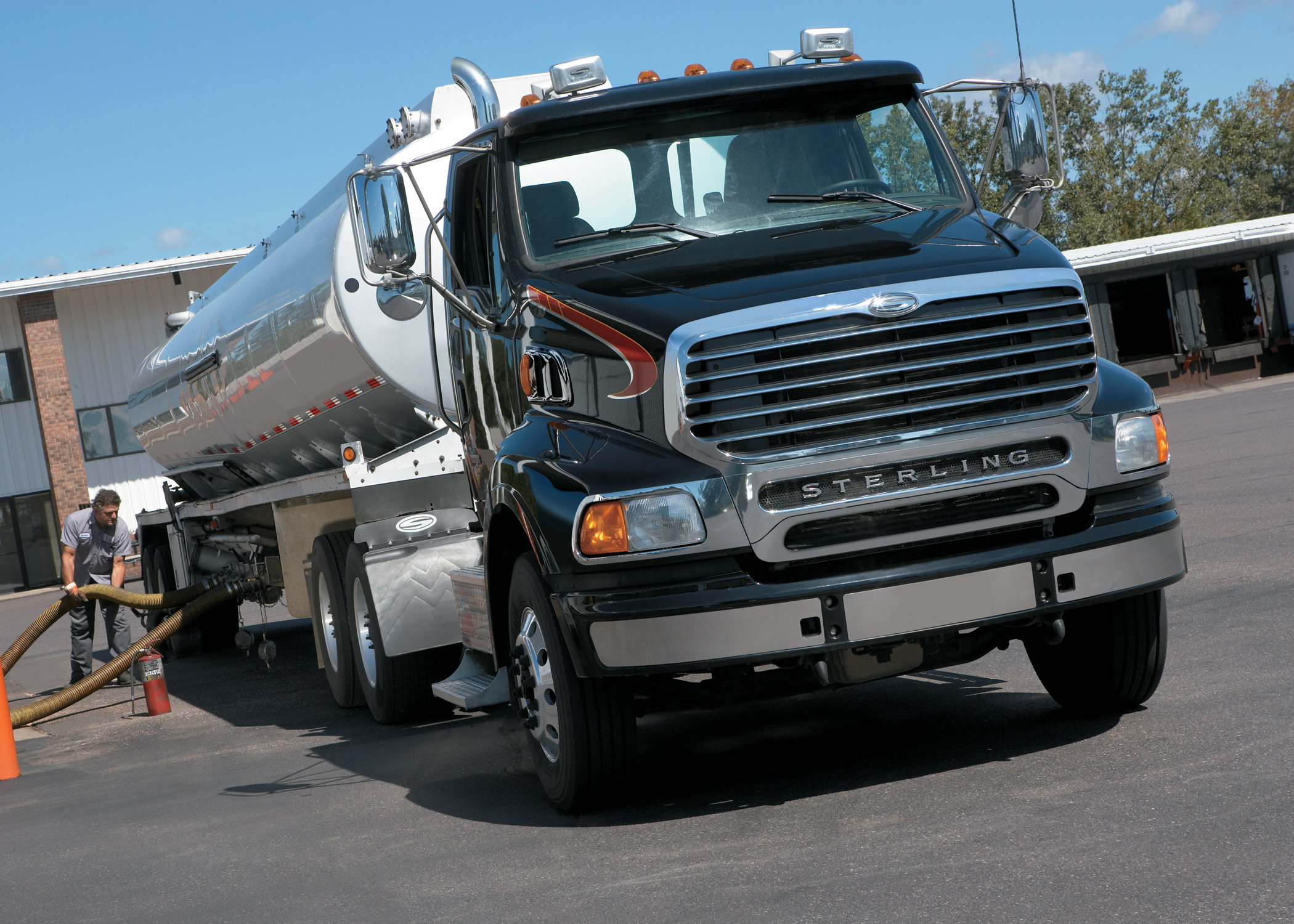 Sterling Truck HD Wallpaper Background Image 2100x1500