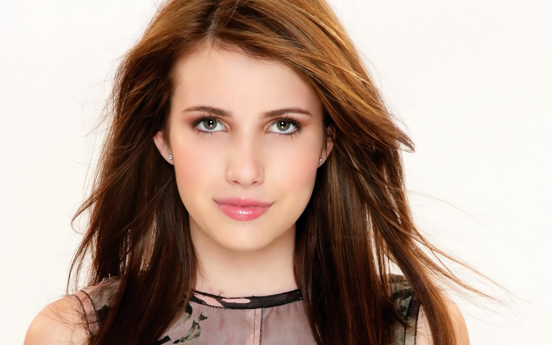 Emma Roberts Full HD Wallpaper and Background 1920x1200 ID615714