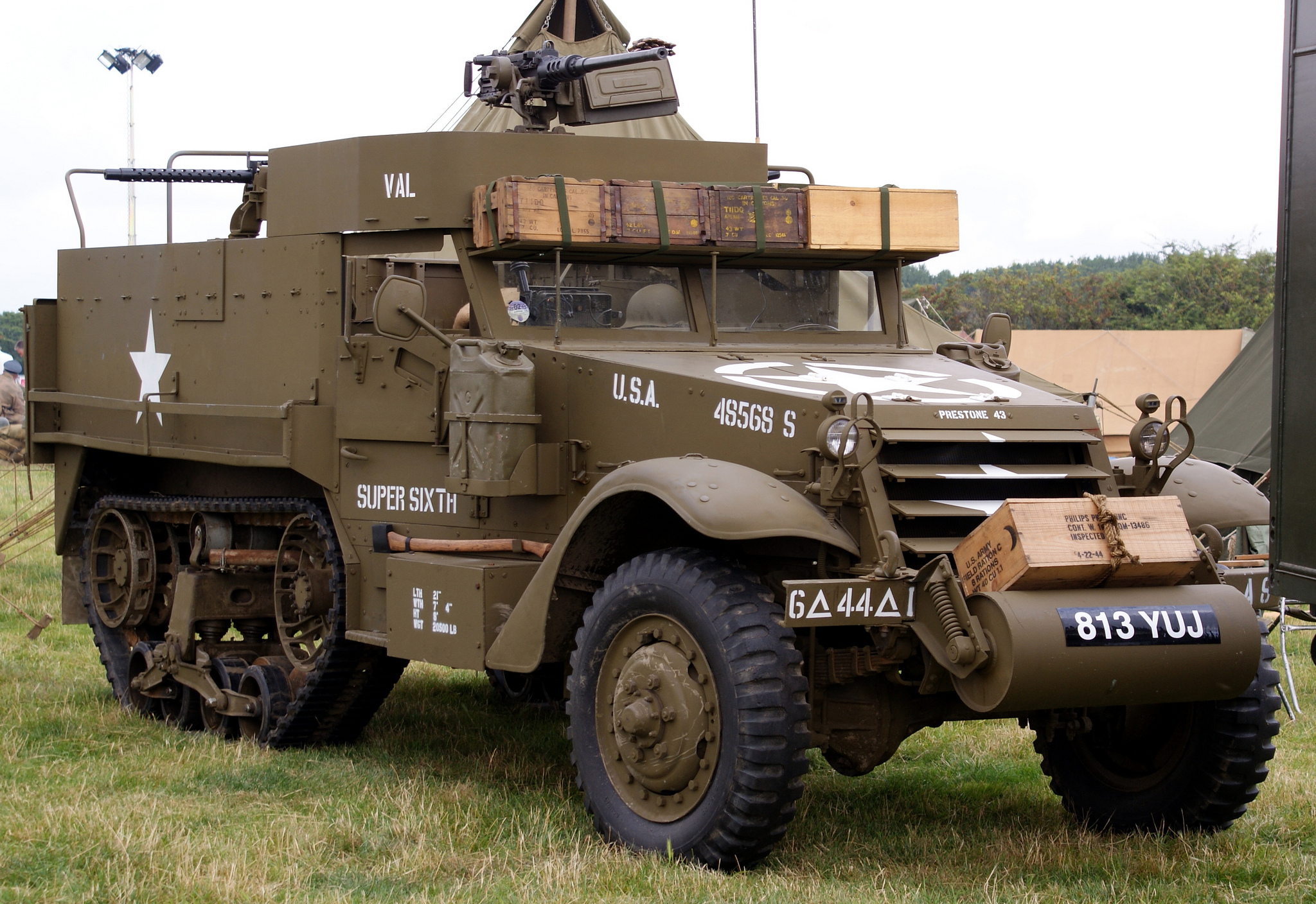 Download Military M3 Halftrack HD Wallpaper