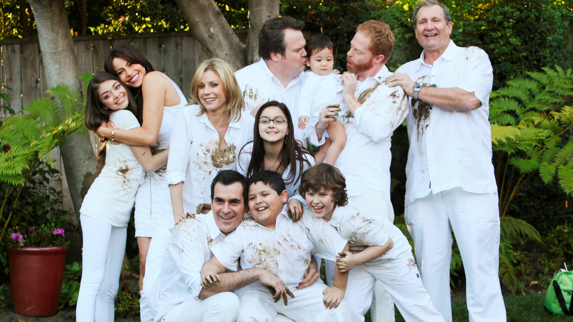 Modern Family HD Wallpaper Background Image 1920x1080 ID679430