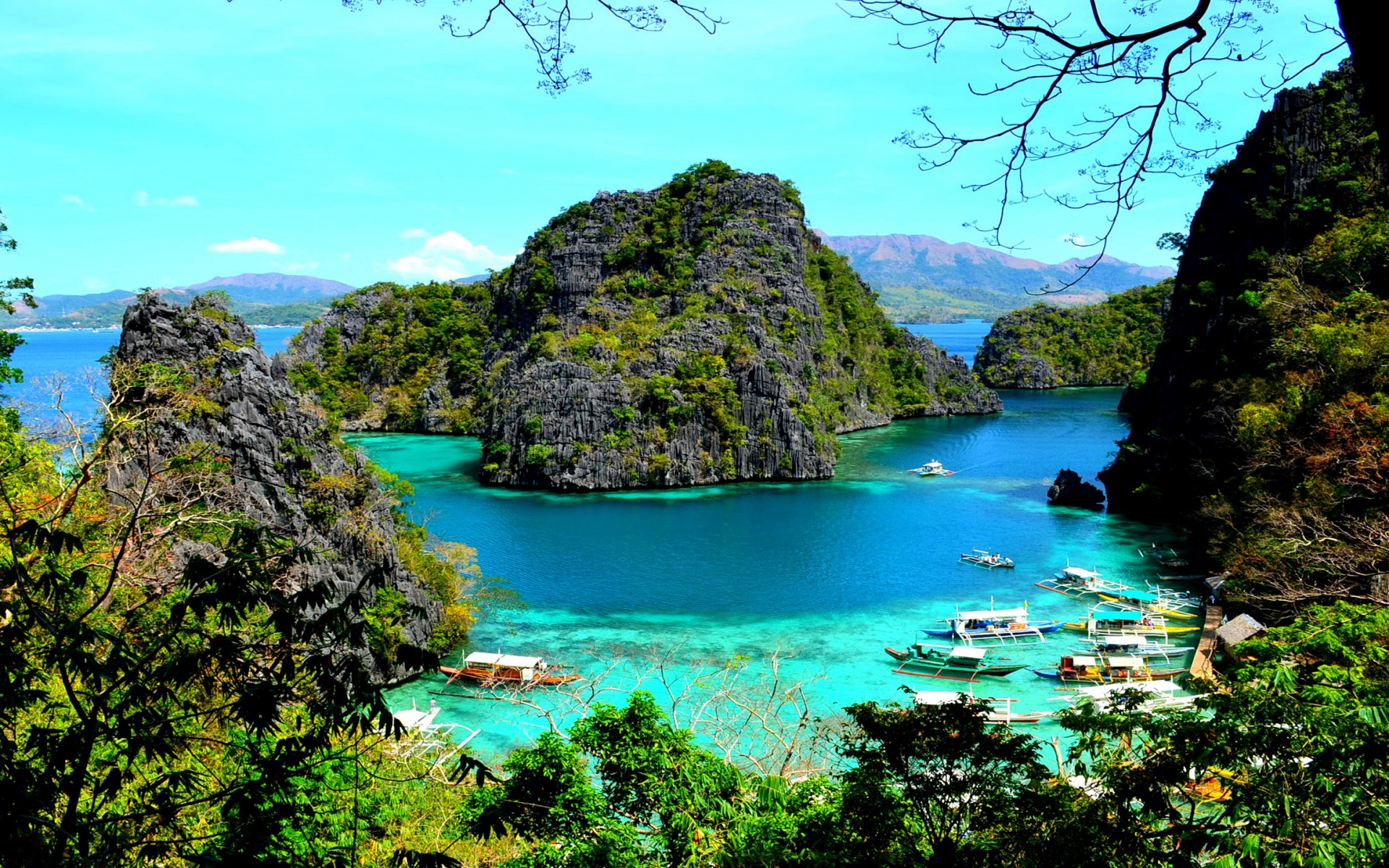 Ocean Rocks in Indonesia HD Wallpaper Background Image