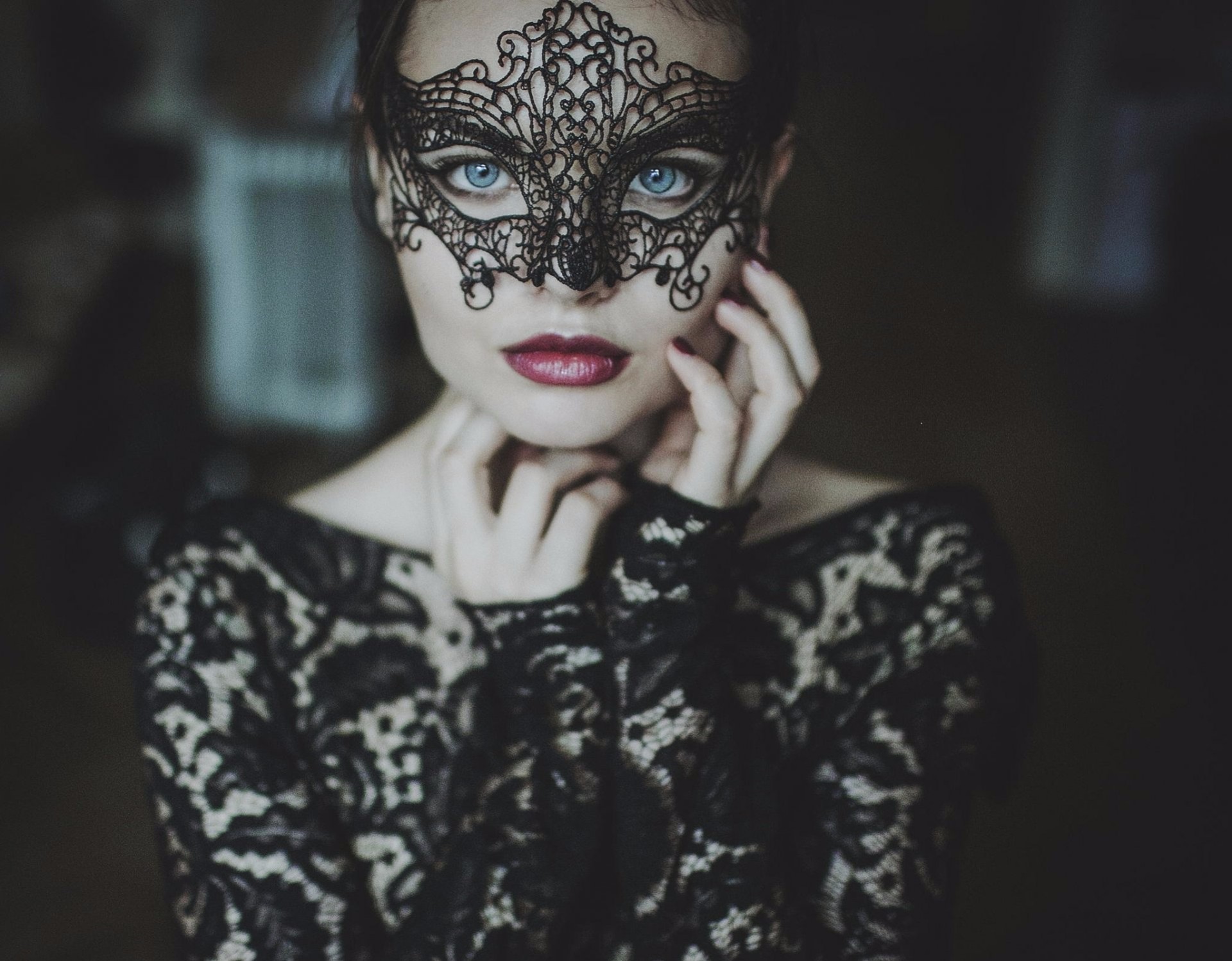 Download Lipstick Face Blue Eyes Black Photography Mask HD Wallpaper