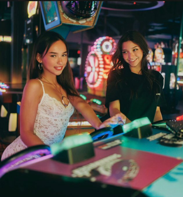 **Layla Jenner**: Page 4 - SLR VR porn videos and interactive sex toys