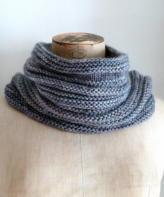 Loopschal in krauss und glatt rechts stricken schoenstricken.de