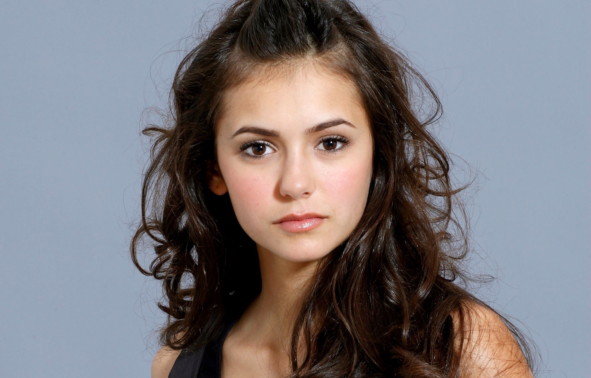 Nina Dobrev HD Wallpaper Background Image 2000x1280 ID333438