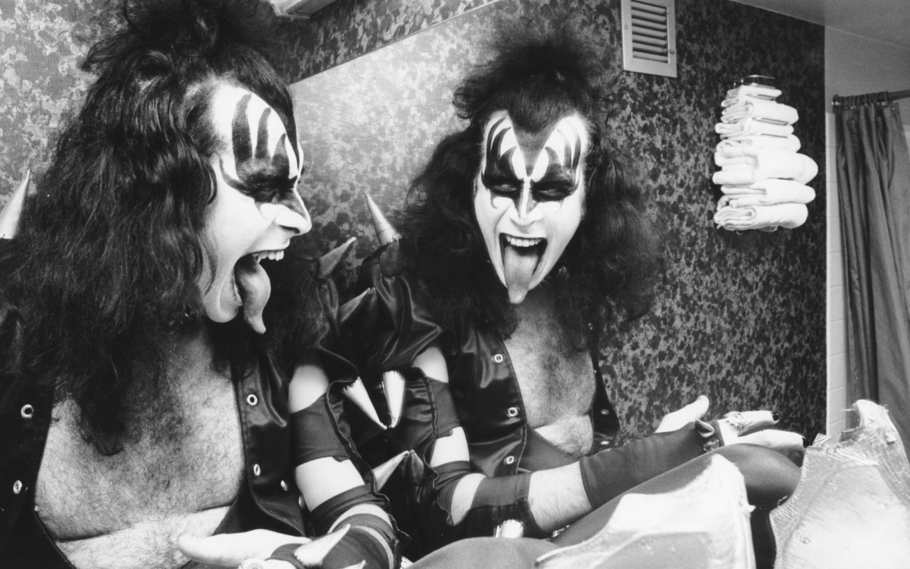 KISS 4k Ultra HD Wallpaper Background Image 3840x2400 ID350566