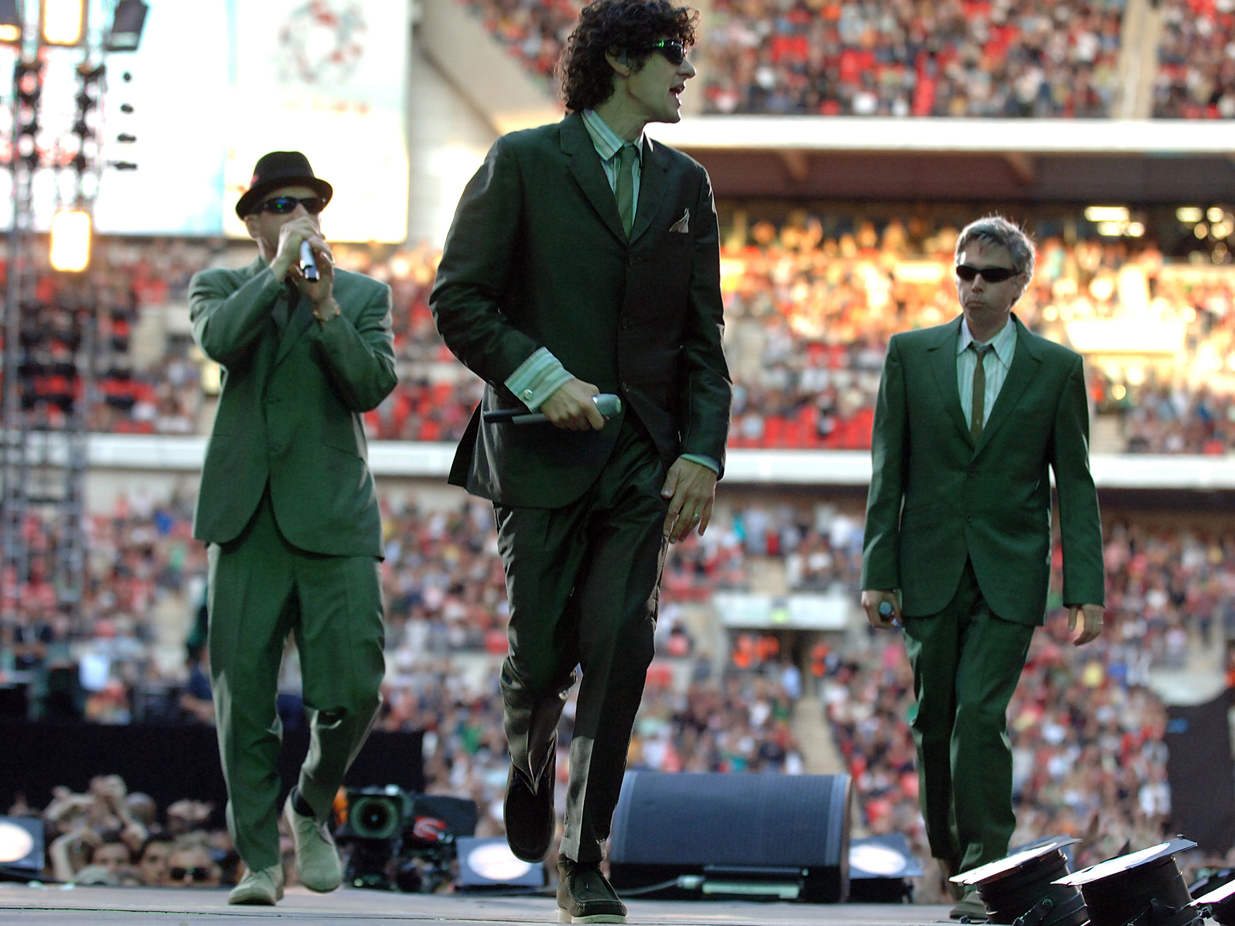 Beastie Boys HD Wallpaper Background Image 2400x1800