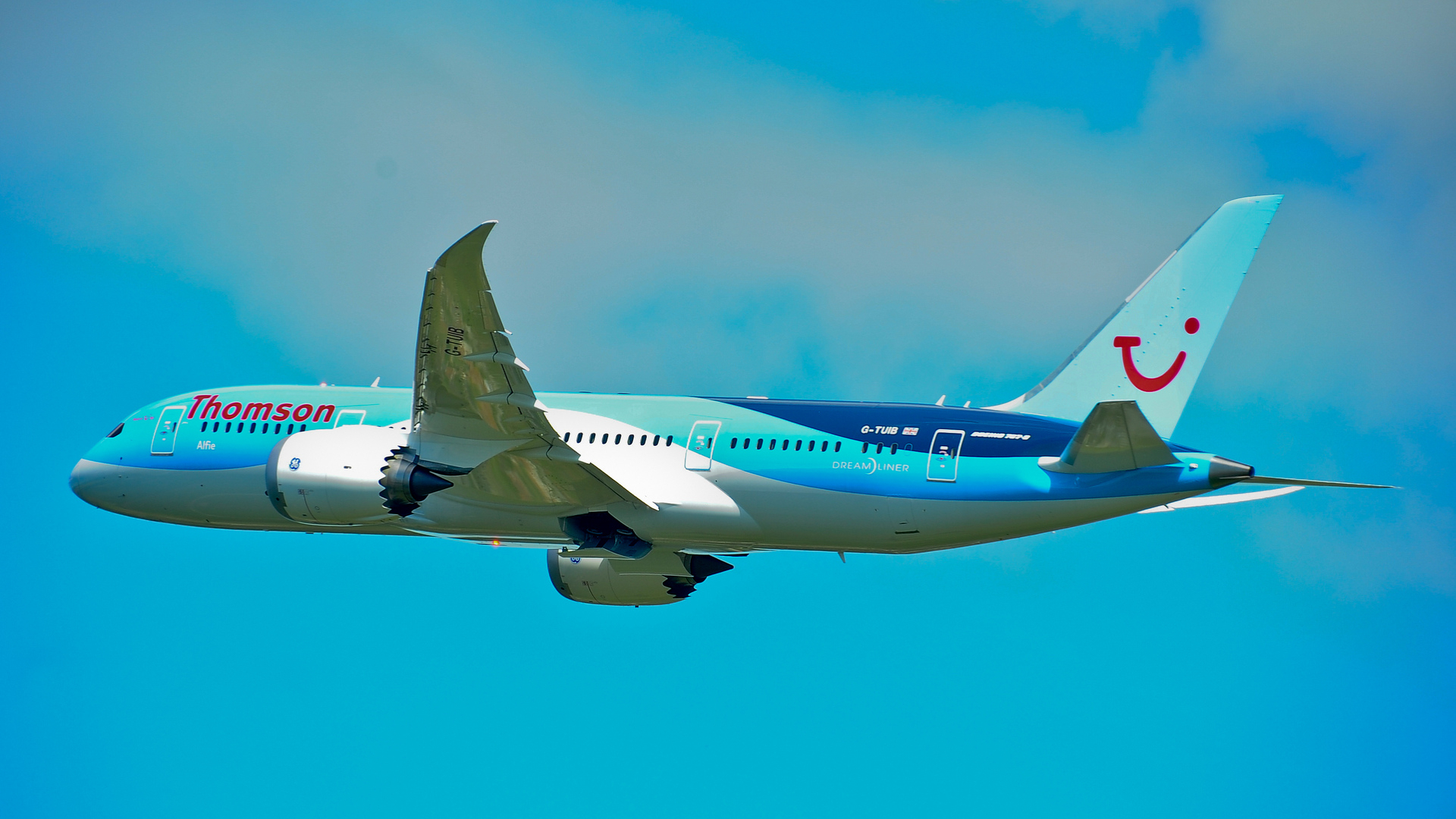 Boeing 787 Dreamliner Alfie Full HD Wallpaper and Background Image