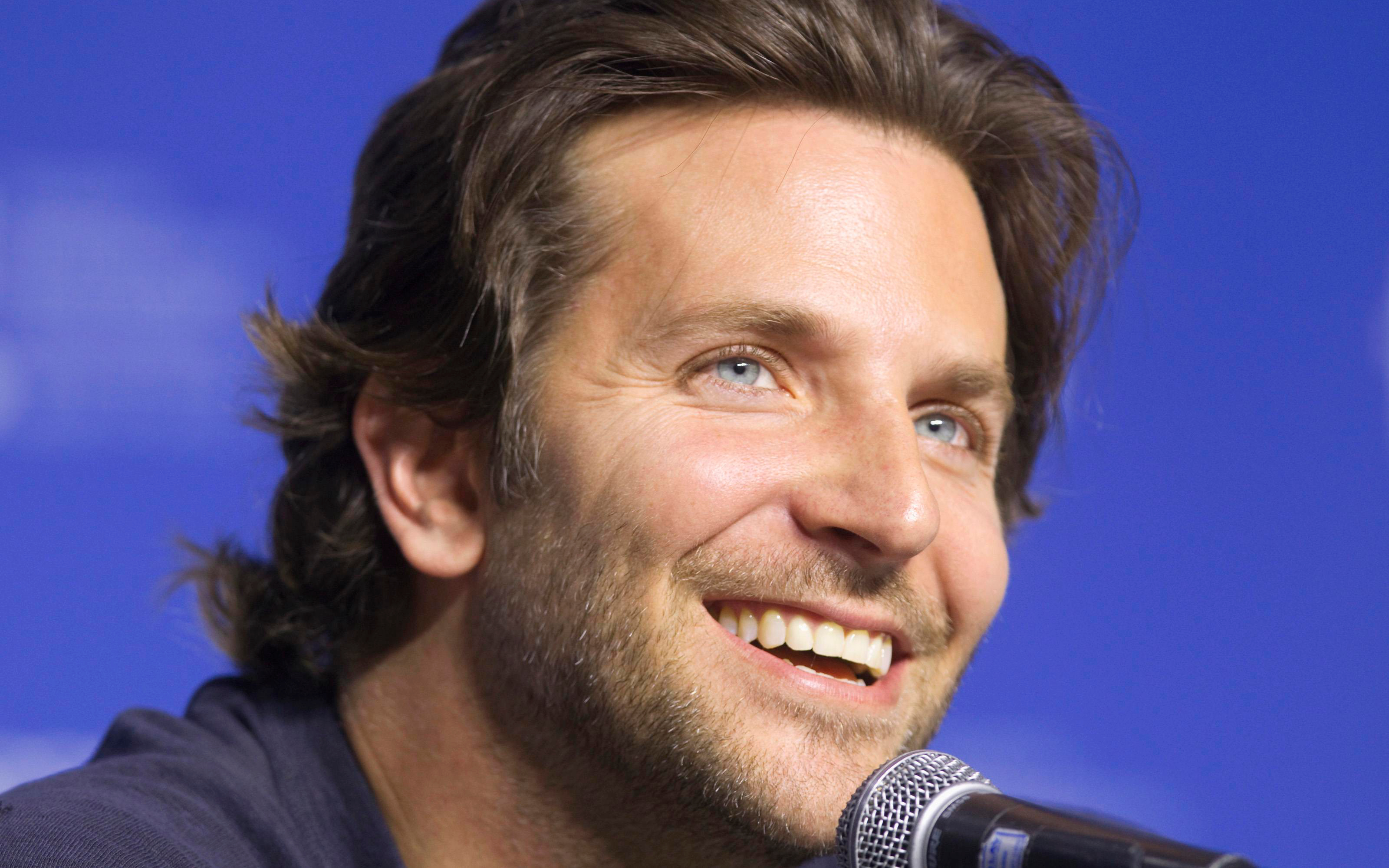 Bradley Cooper HD Wallpaper Background Image 3200x2000