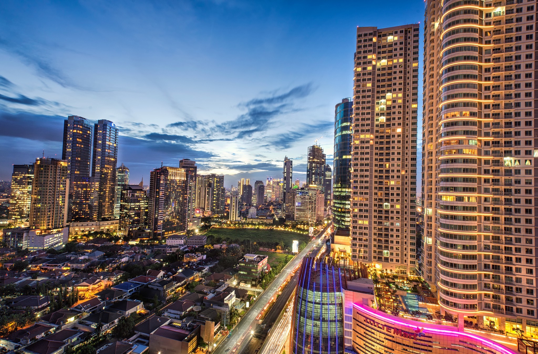 Jakarta HD Wallpaper Background Image 2048x1347