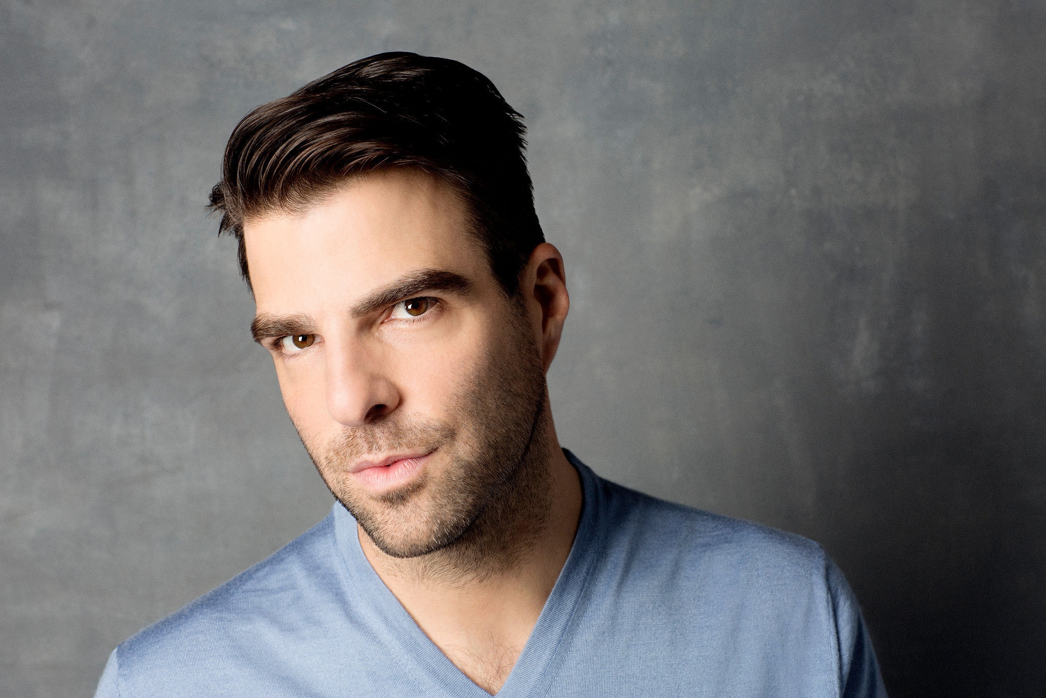 Download American Face Brown Eyes Actor Celebrity Zachary Quinto HD Wallpaper