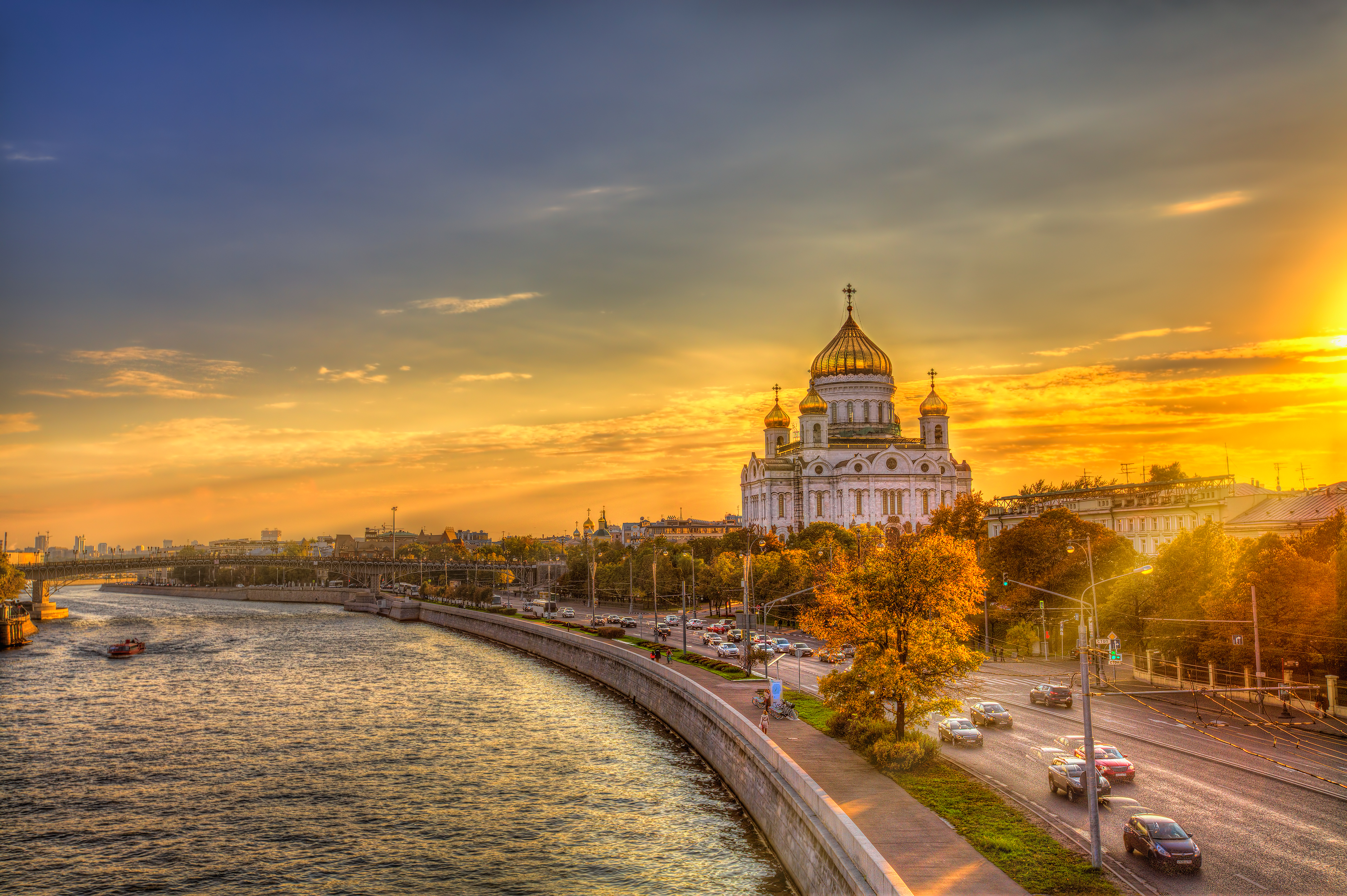Christ the Savior Cathedral in Moscow, Russia HD Wallpaper
