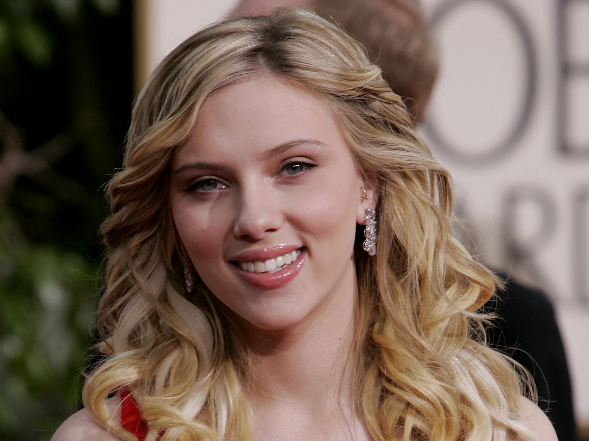 Scarlett Johansson Fondo de pantalla HD Fondo de Escritorio 2560x1919 ID403890