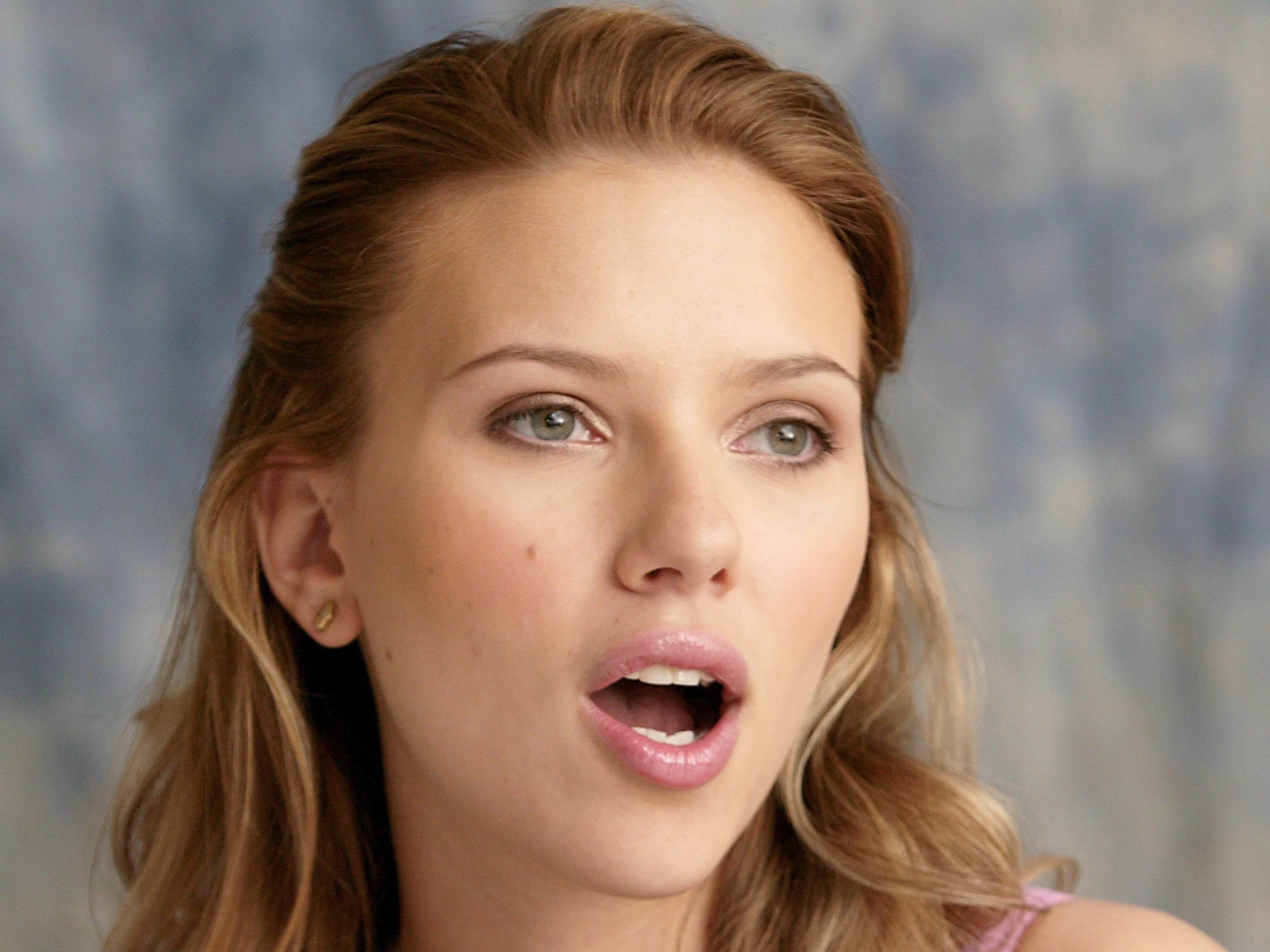 Scarlett Johansson HD Wallpaper Background Image