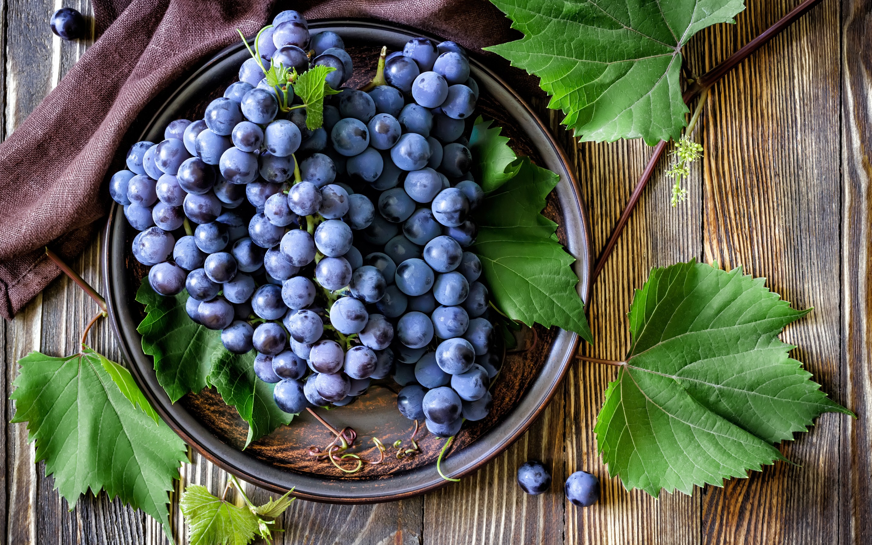 Download Food Grapes HD Wallpaper