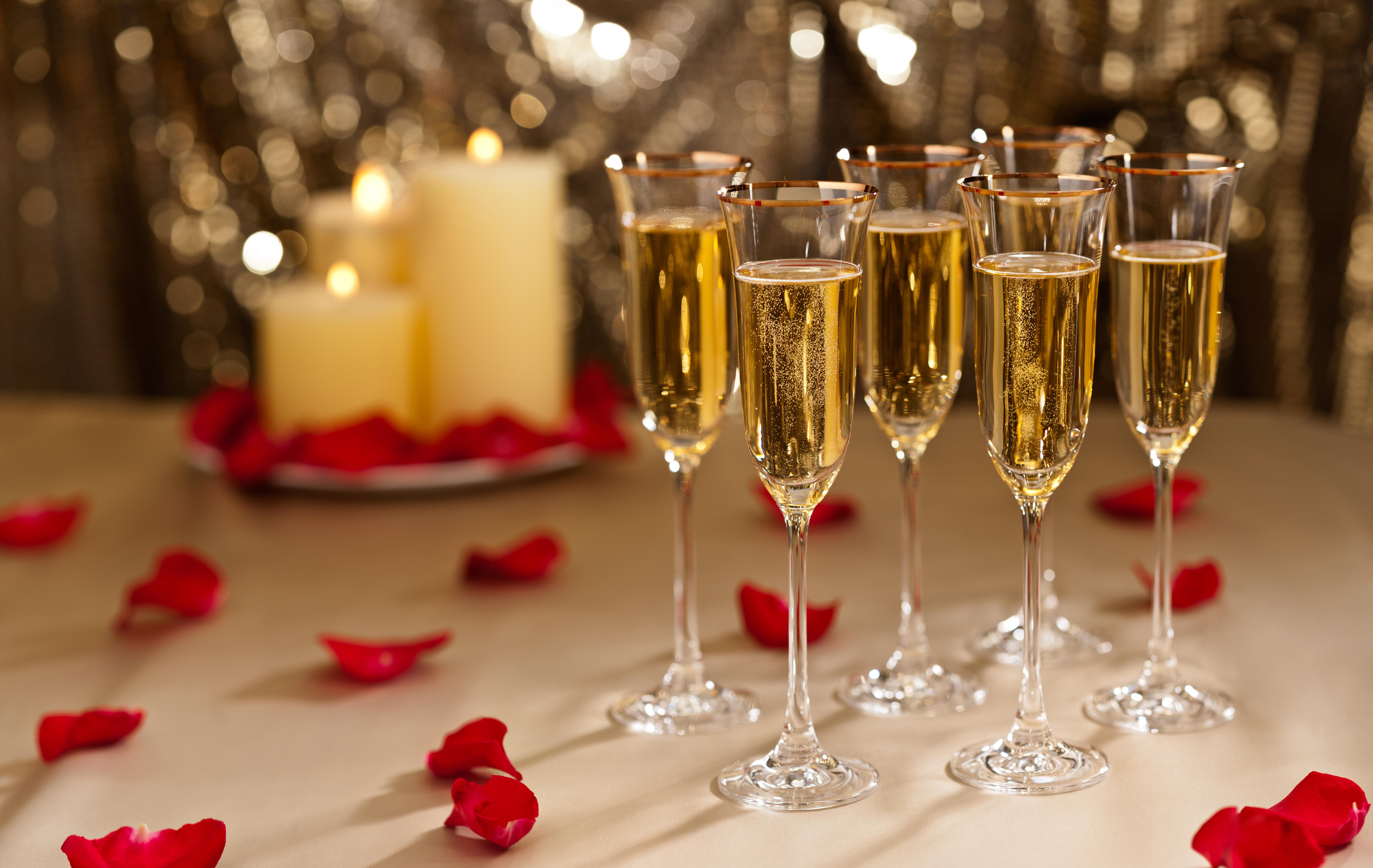 New Year Celebration Champagne & Petals 4K Ultra HD Wallpaper
