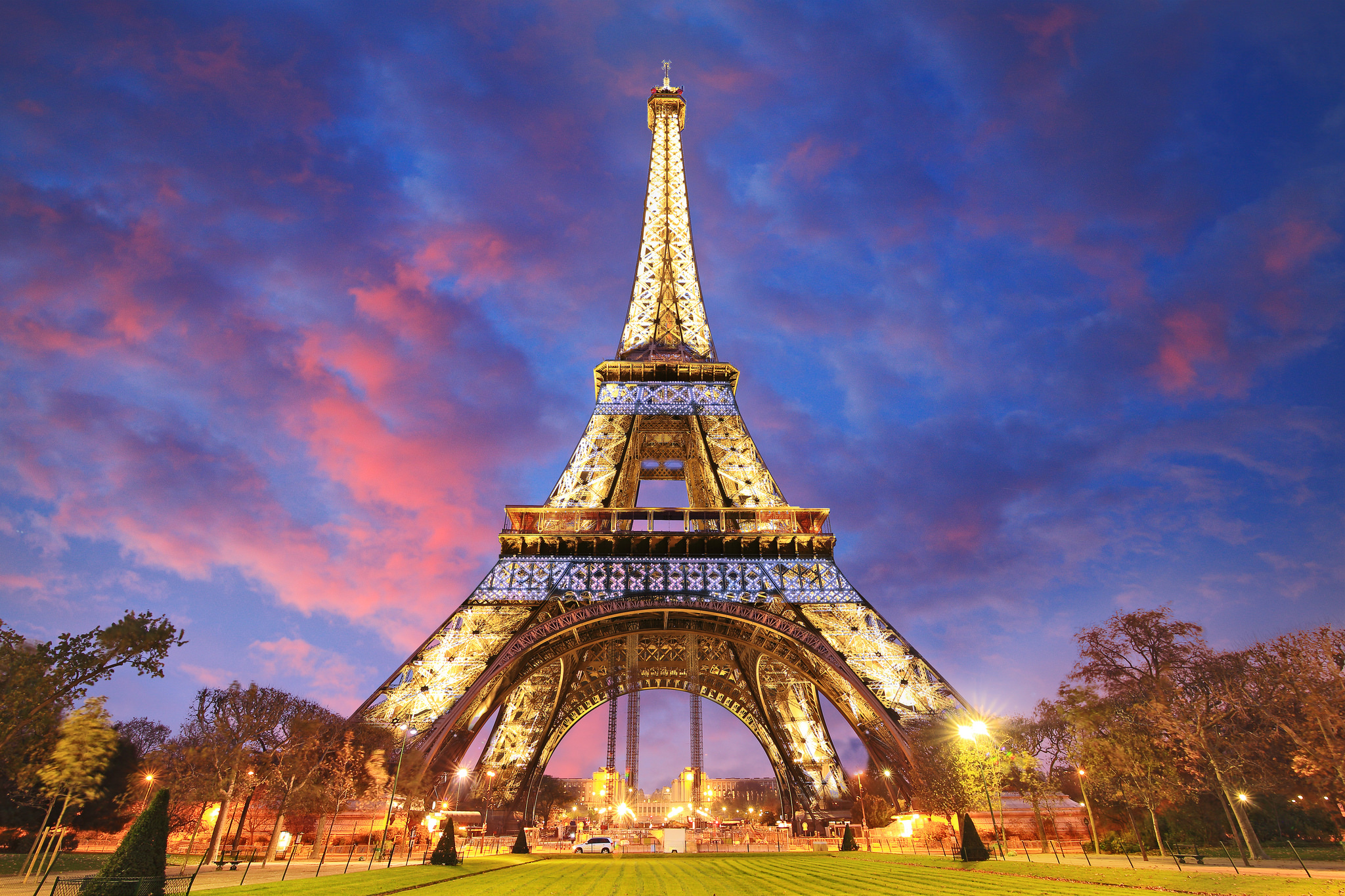 Download Sunset Paris Man Made Eiffel Tower HD Wallpaper