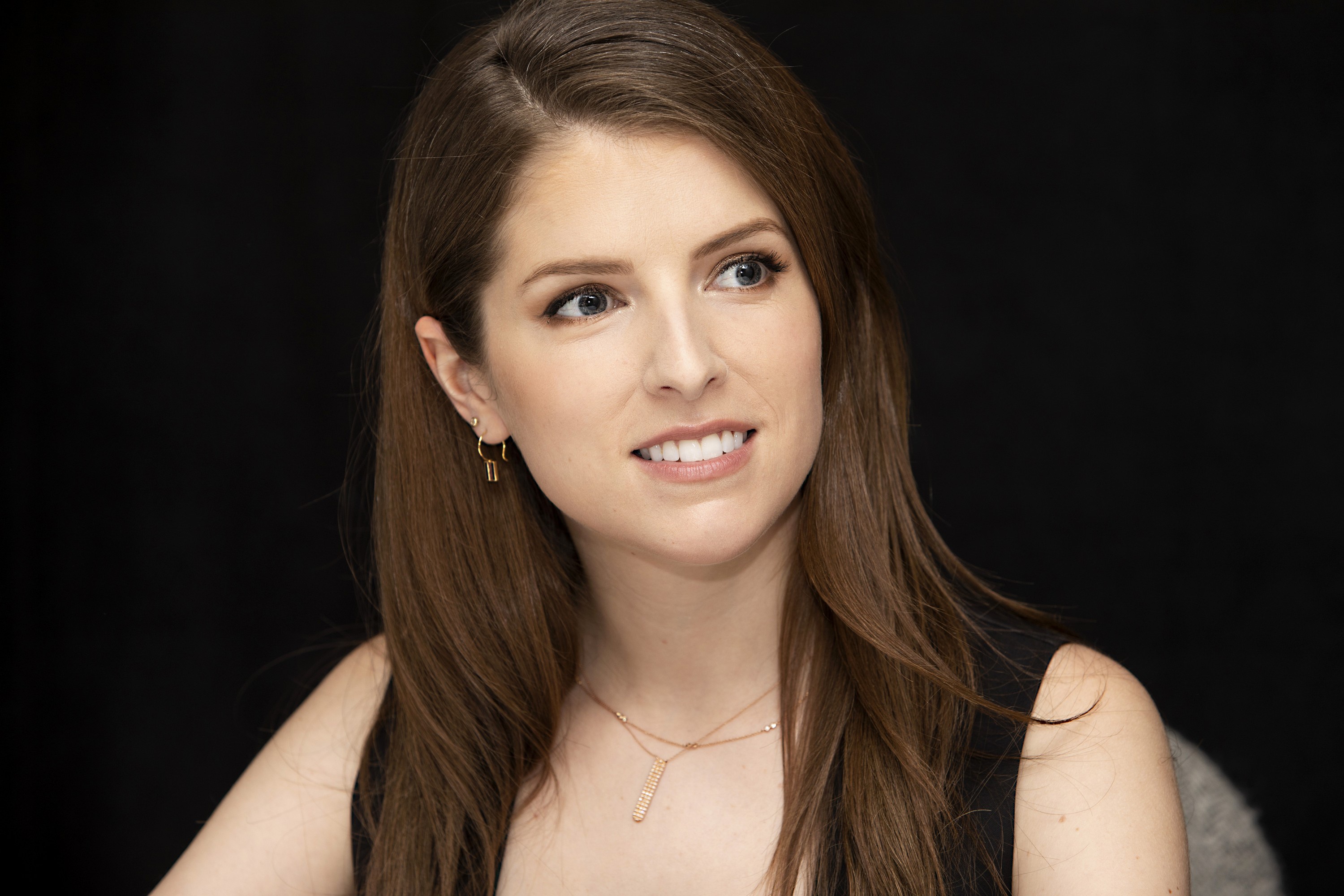 Anna Kendrick HD Wallpaper Background Image 3000x2000