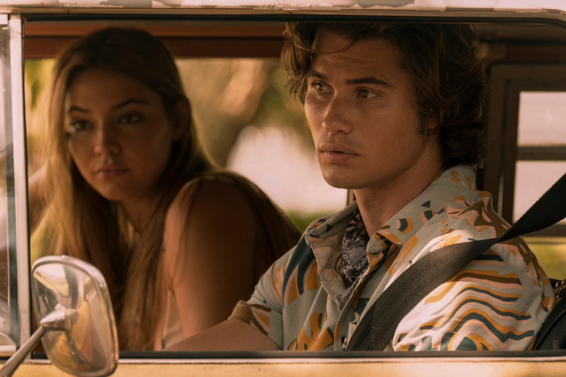 Download Rudy Pankow Chase Stokes Jonathan Daviss Madison Bailey