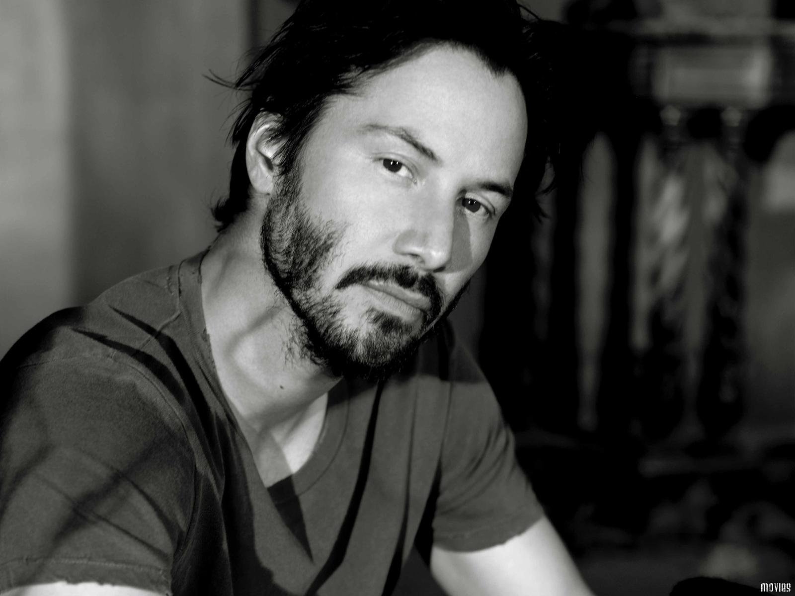 Download Celebrity Keanu Reeves Wallpaper