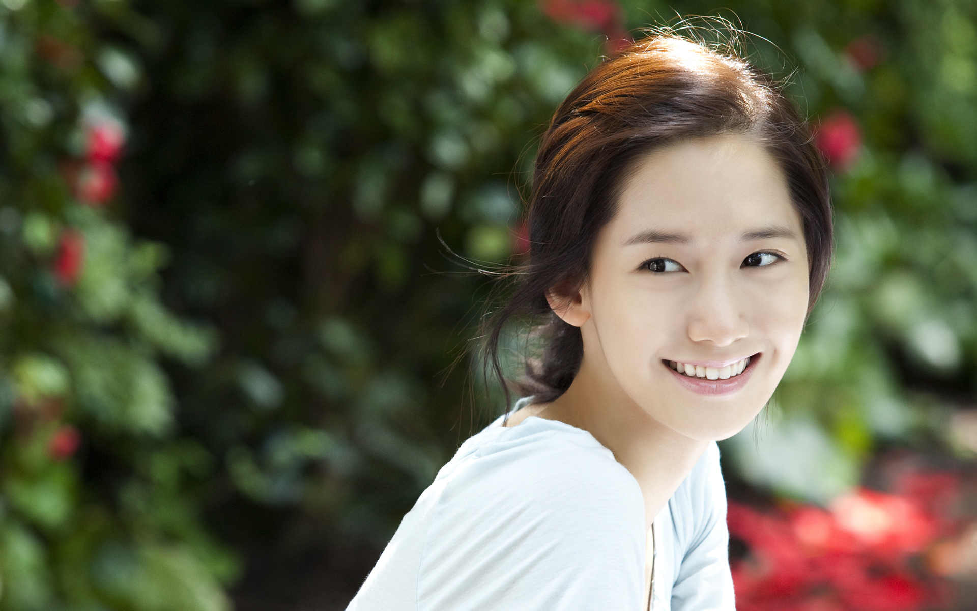 Im Yoona HD Wallpaper Background Image 1920x1200