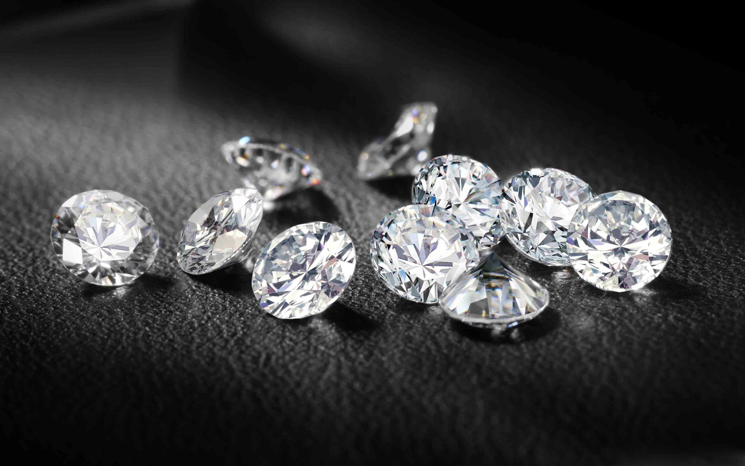 HD Wallpaper of Sparkling Diamonds ManMade Jewelry Elegance