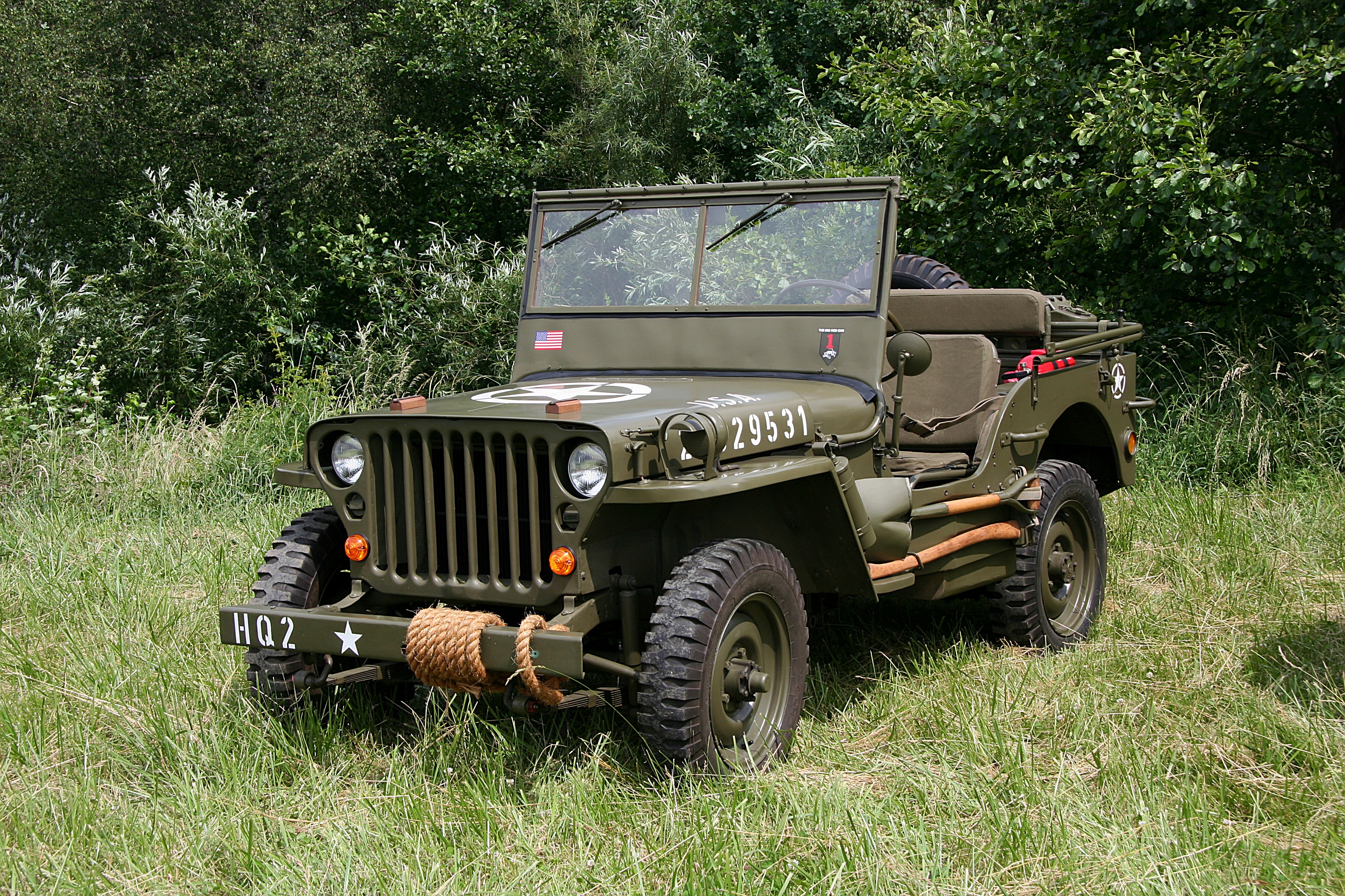 Vintage Military Jeep HD Wallpaper