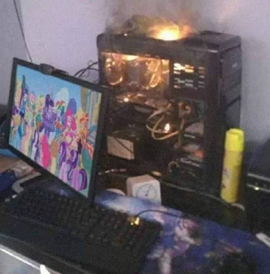 Cursed computer Meme by Epicuris ) Memedroid