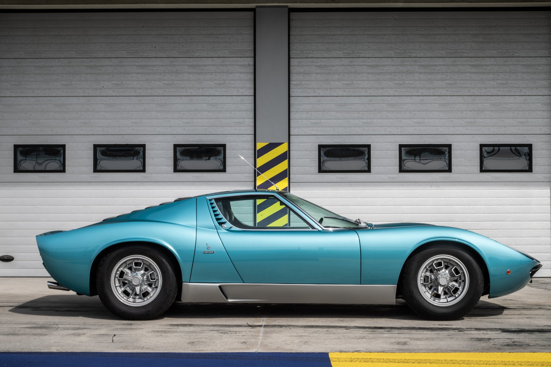 Miura Wallpaper