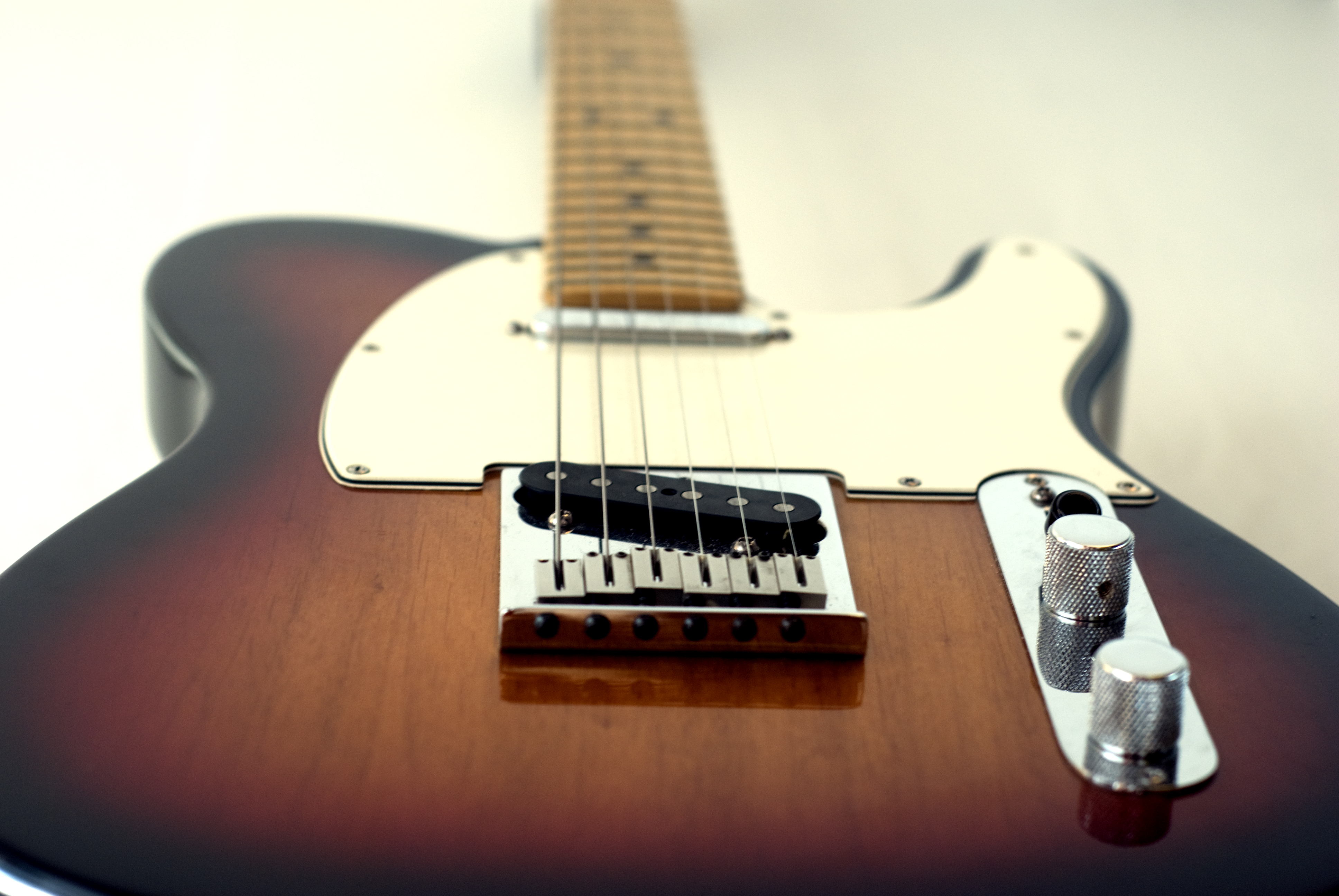 Guitar 4k Ultra HD Wallpaper Background Image 3872x2592
