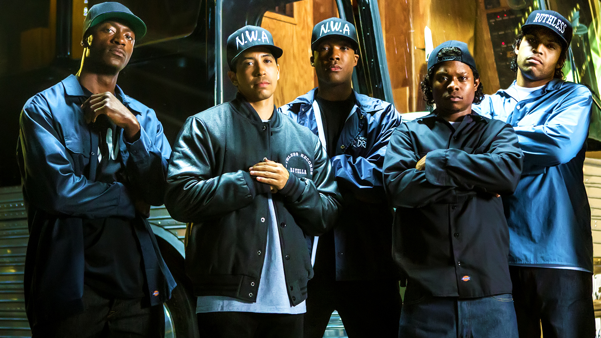 Download Movie Straight Outta Compton HD Wallpaper