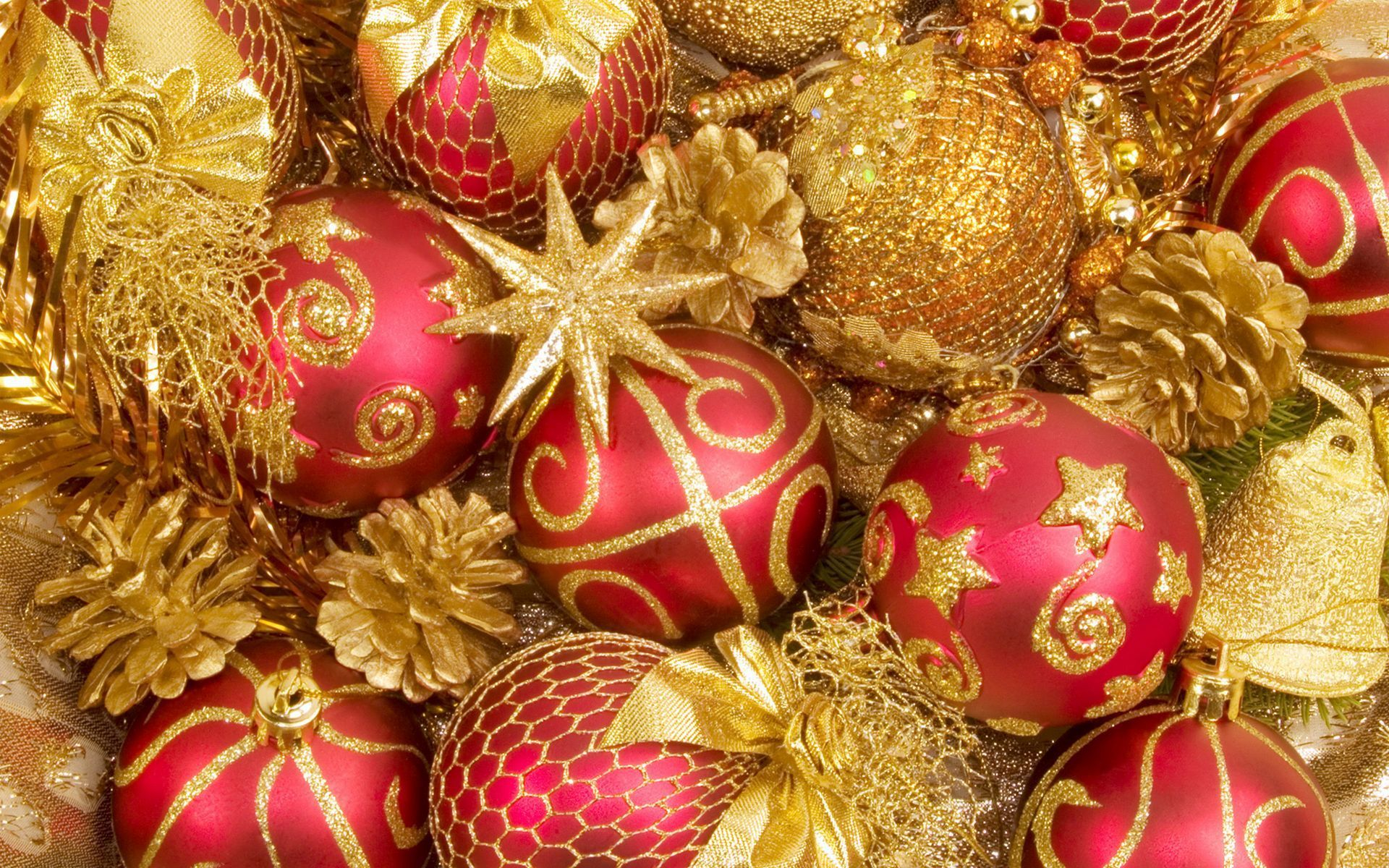Ornaments and Decorations in Red and Gold HD Wallpaper Background