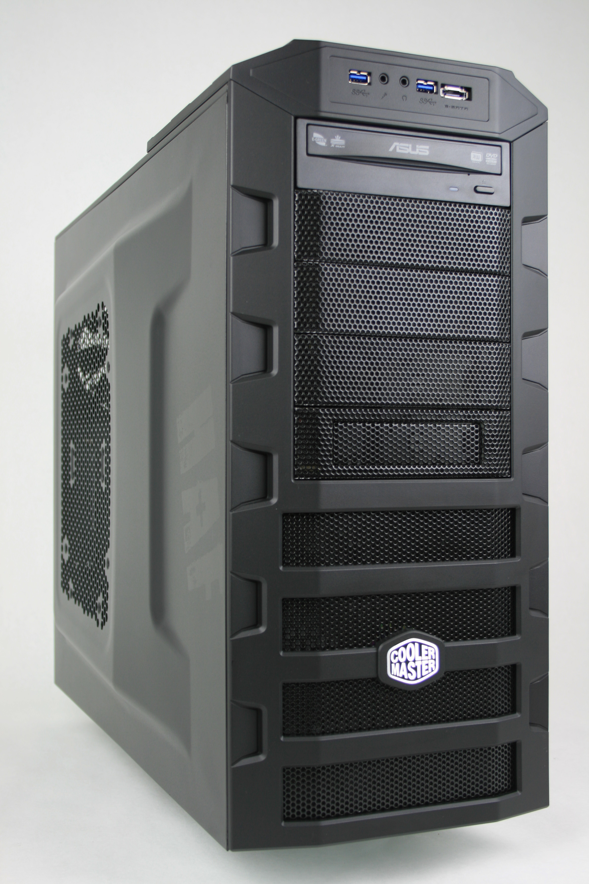 Cooler Master HAF 922 w/ USB 3.0 Photography