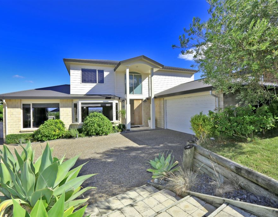 Free property data for 83 Hikanui Drive, Havelock North homes.co.nz