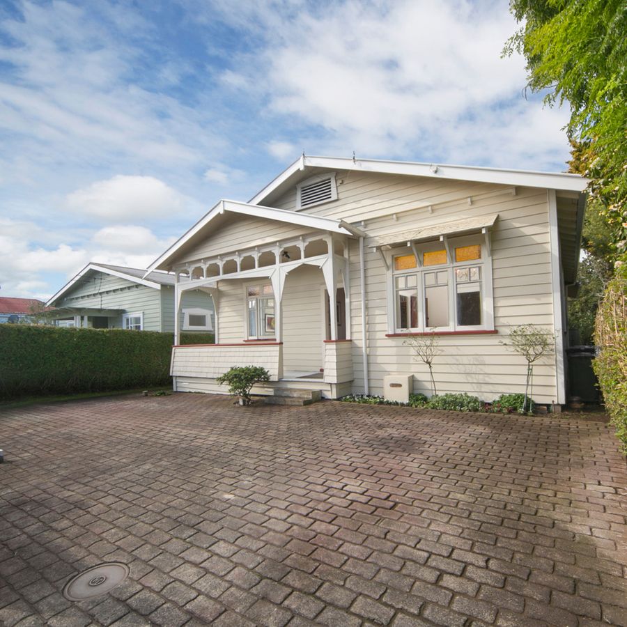 Free property data for 51 Cardwell Street, Onehunga, Auckland homes.co.nz