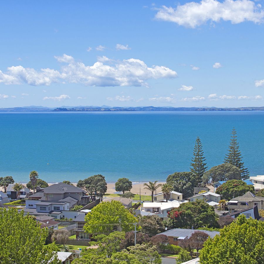 Recently sold 12 Cochrane Avenue, Arkles Bay, Whangaparaoa homes.co.nz