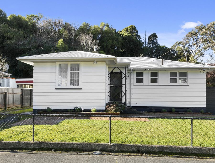 For sale 40 Bird Grove, Stokes Valley homes.co.nz