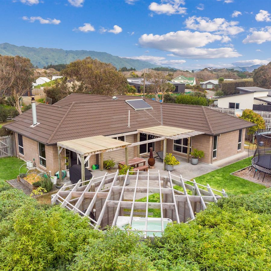 For sale 26A Paetawa Road, Peka Peka homes.co.nz