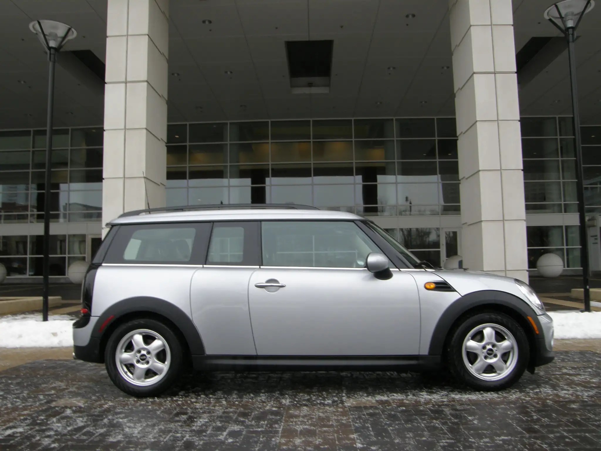 Purchase used 2011 Mini Cooper Clubman Wagon CLEAN CARFAX 1 OWNER