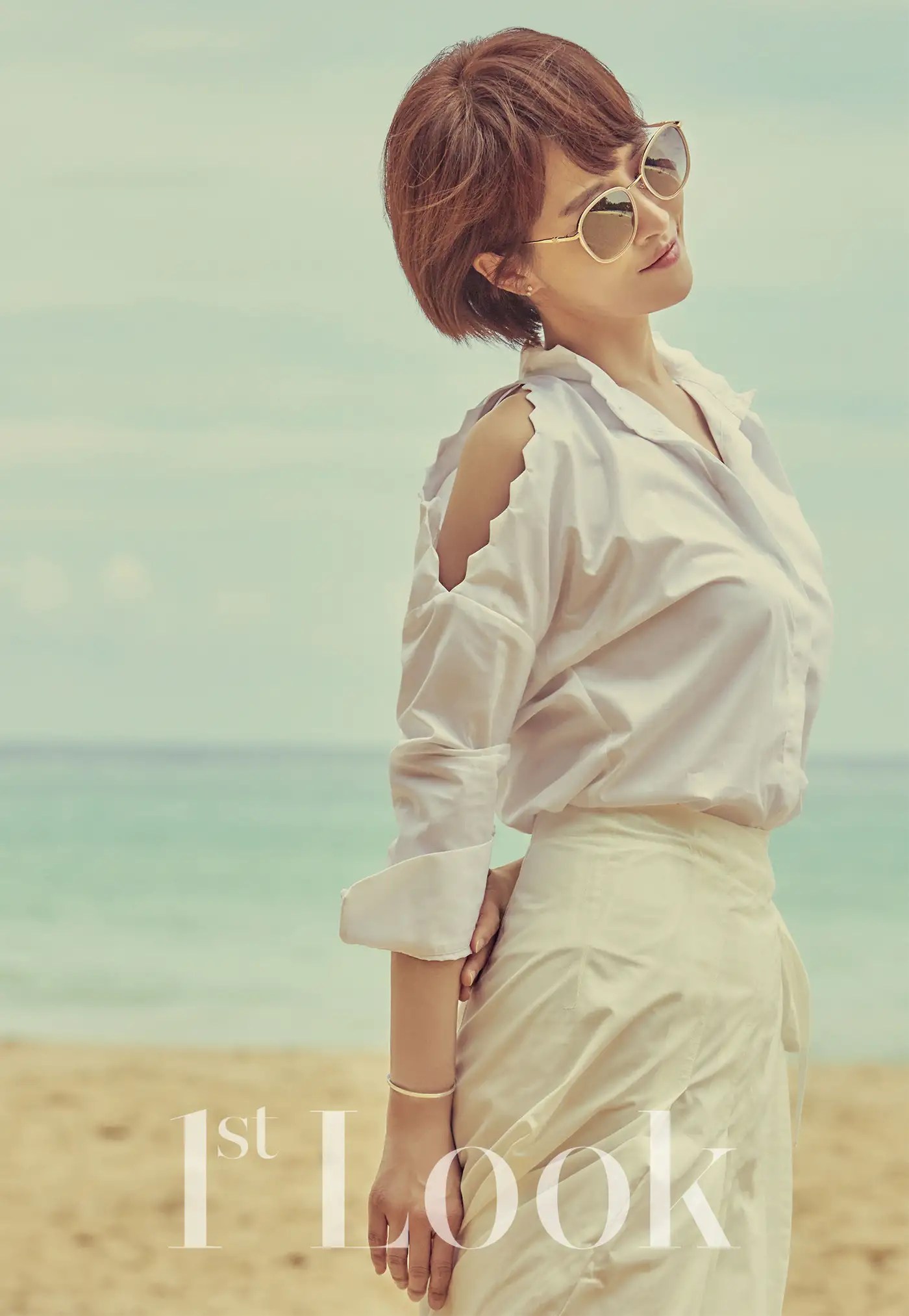 Kim Sun Ah Looks In 1st Look Couch Kimchi