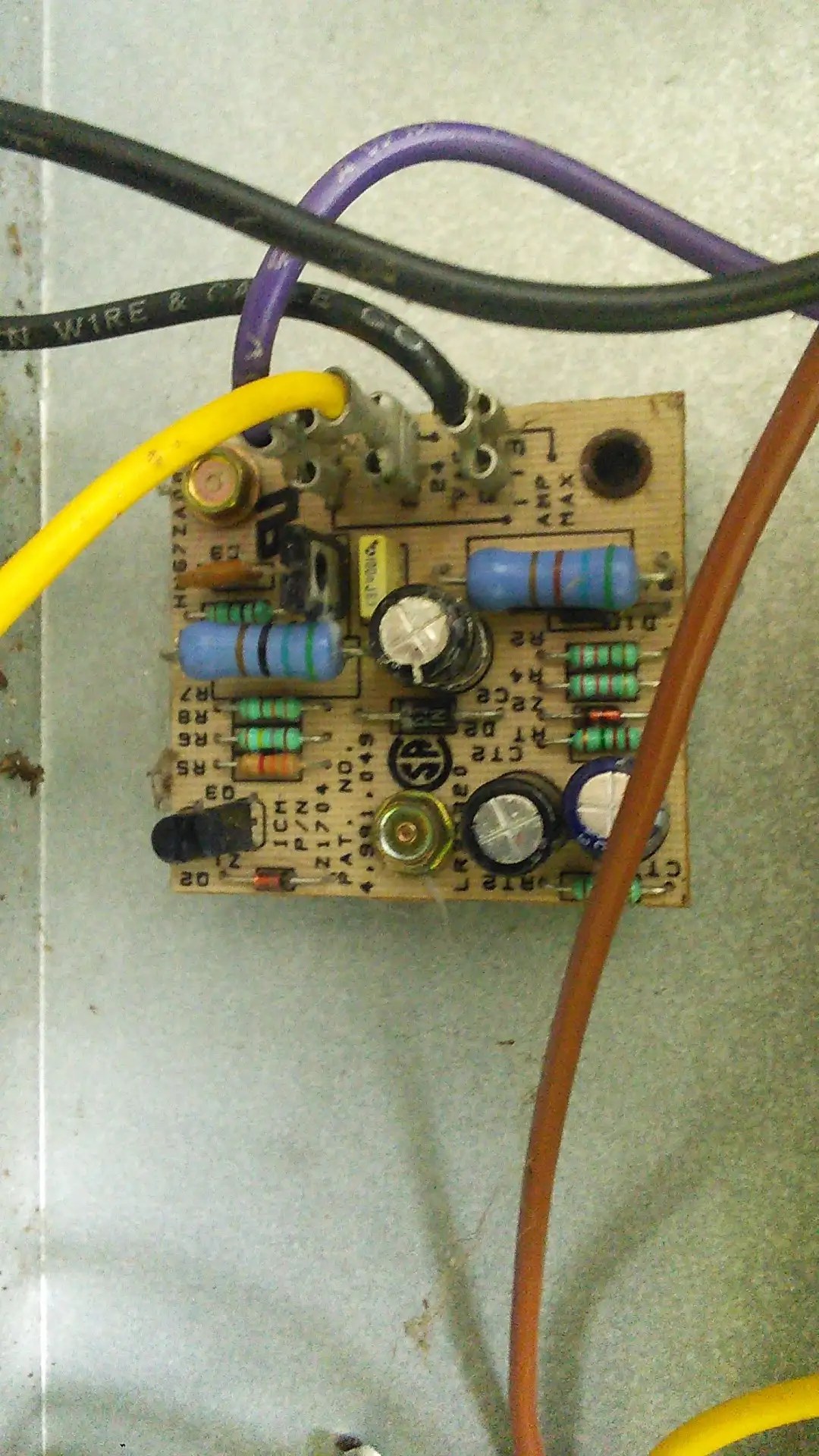Carrier 2000 SS compressor and fan not running... need control board