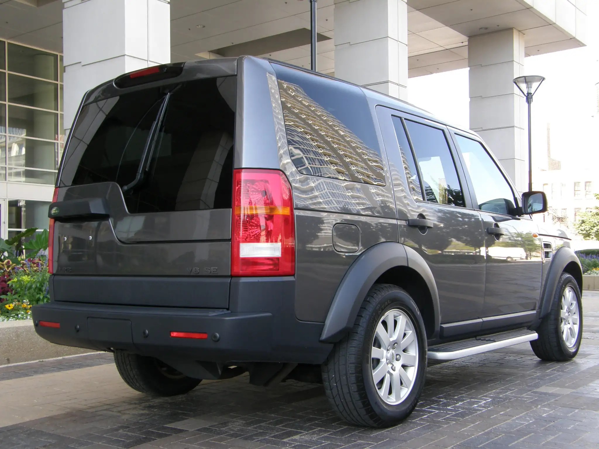 Sell used 2006 LAND ROVER LR3 SE7 COLD WEATHER PACKAGE REAR PARK