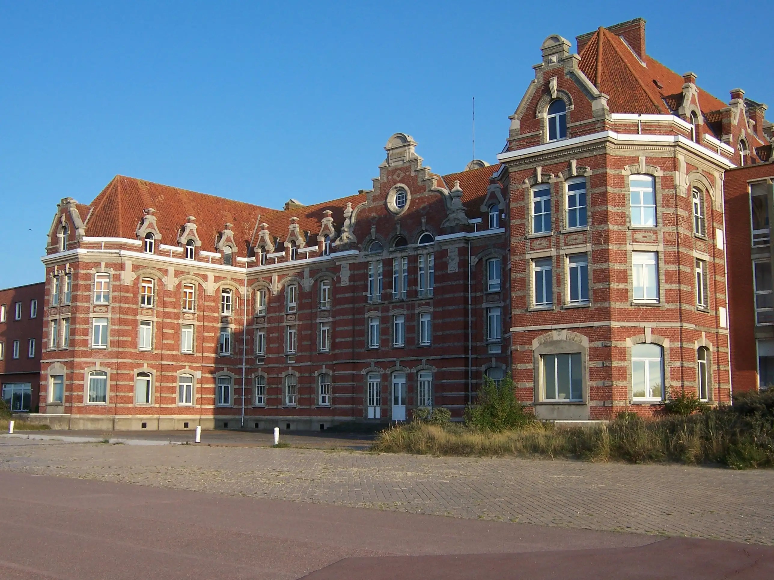 Dunkirk then & now 19402013 WW2Talk