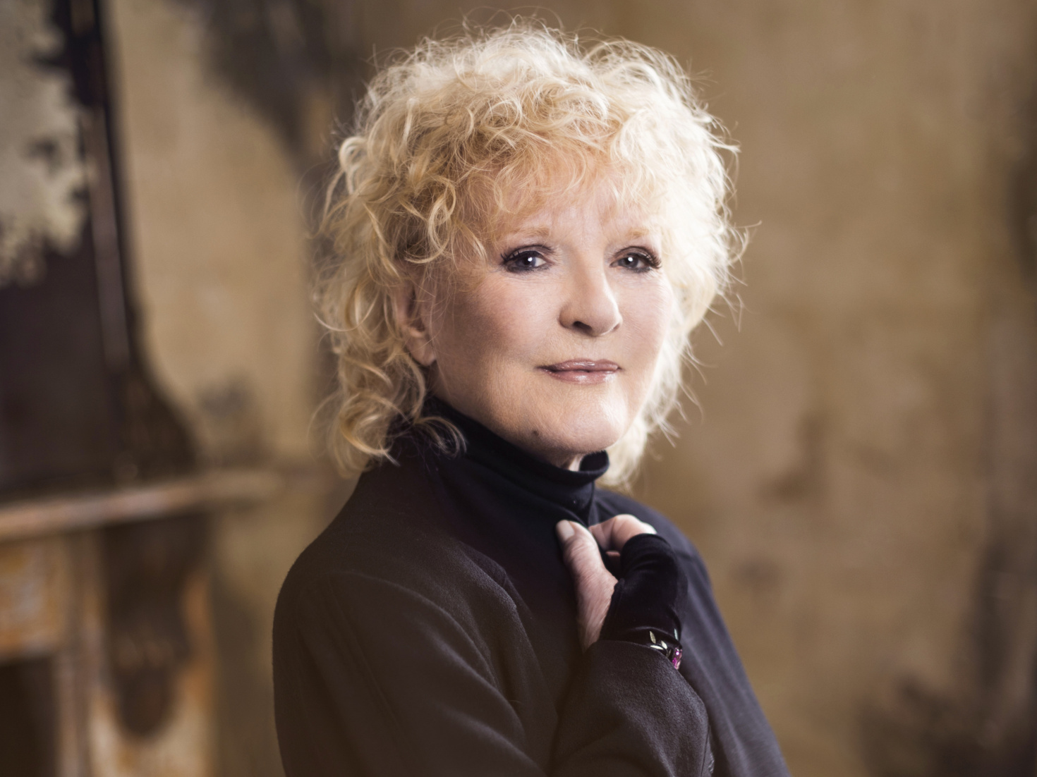 Petula Clark to Join Zizi Strallen & Charlie Stemp in West End's Mary