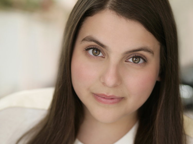 Beanie Feldstein to Make Broadway Debut in Hello, Dolly!, Starring