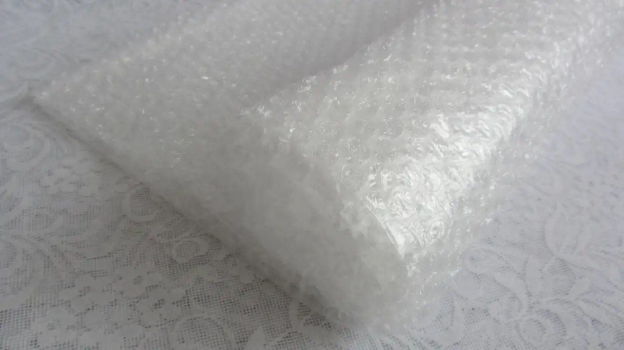 Staples Bubble Wrap