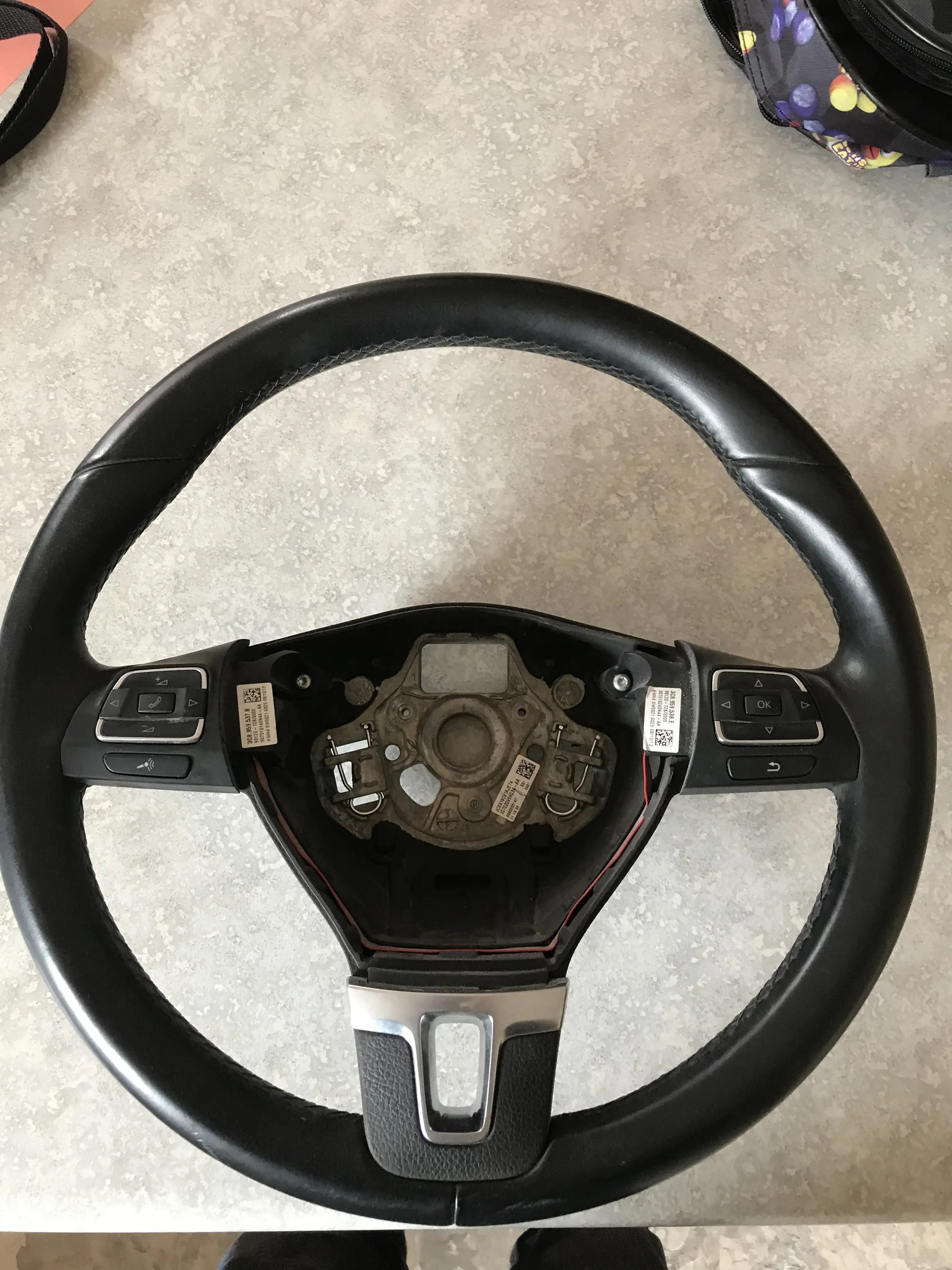 FS Steering wheel without Airbag