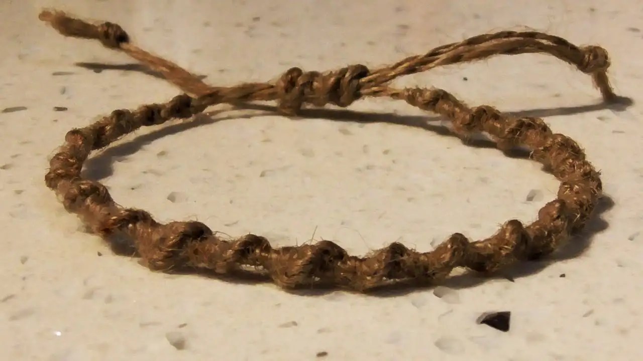 How To Tie A Hemp Bracelet